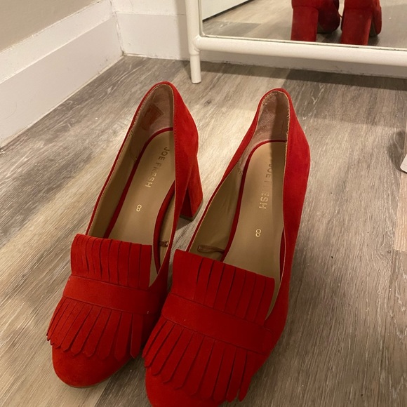 Joe fresh red heels, size 8 - Picture 3 of 3